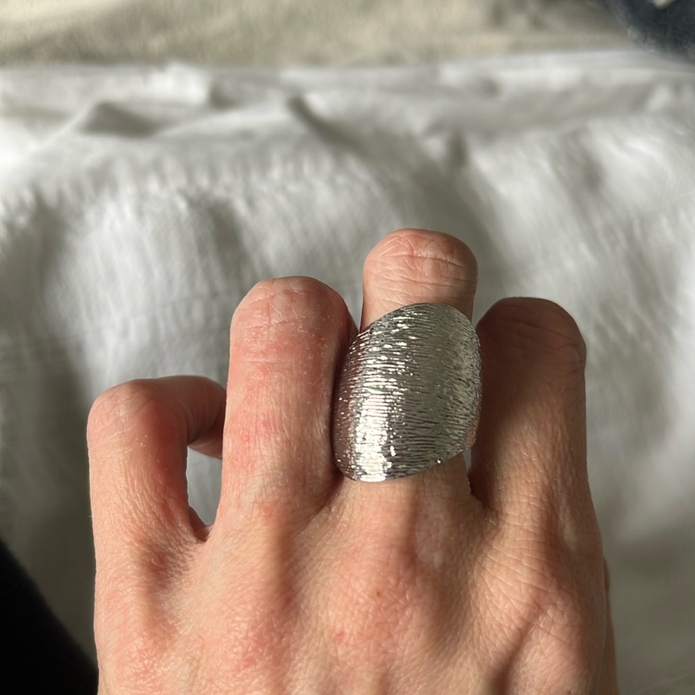 Silver ring.